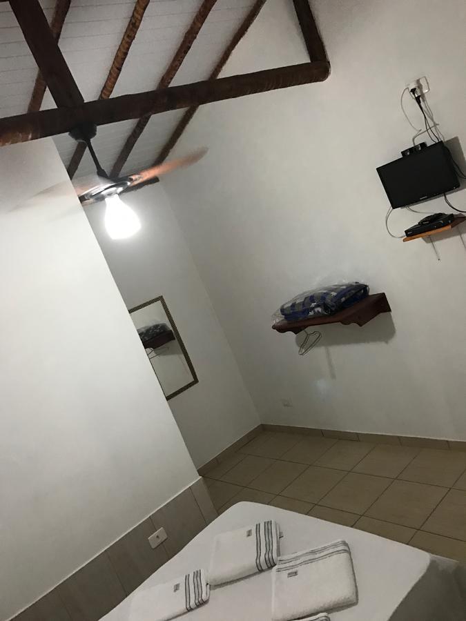 Pousada Recanto Das Pedras São Gonçalo do Rio das Pedras Esterno foto
